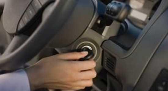 Những thói quen xấu khiến ô tô nhanh tã, lái xe nên lưu ý-3