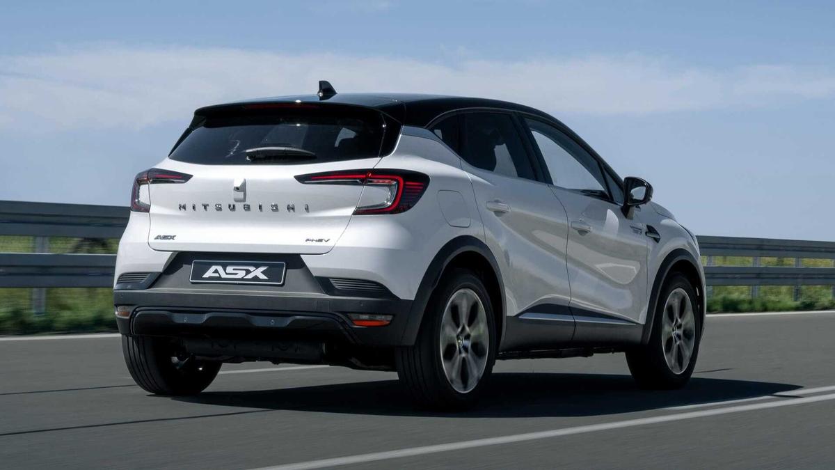 Mitsubishi Outlander Sport 2023-6