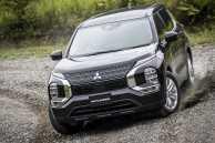 Review chi tiết Mitsubishi Outlander PHEV 2023