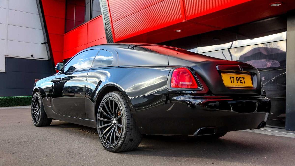 Rolls Royce Wraith: Giá bán và Thông số 2023